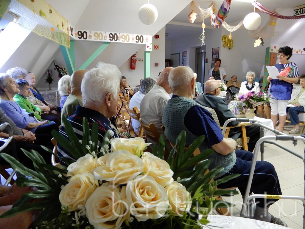 Marika néni 90 éves 31